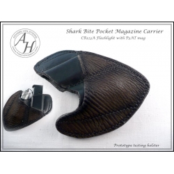 SHARKBITE™ Pocket Mag Carrier SHARKBITE™ Pocket Mag Carrier